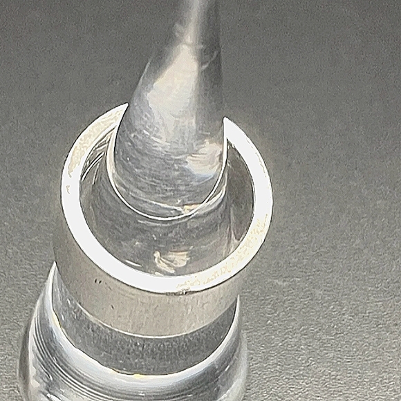 🇮🇹 Vintage Gucci Sterling Silver 925 Wide Branded Logo Cut-Out Ring US Size 5 - Picture 4 of 10